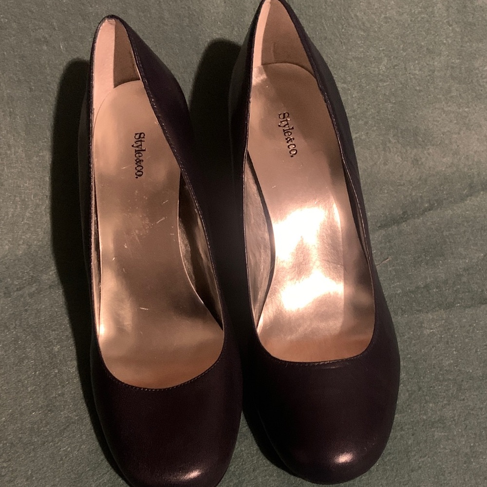 Style & Co. Women's Dark Plum Round-Toe Heels
